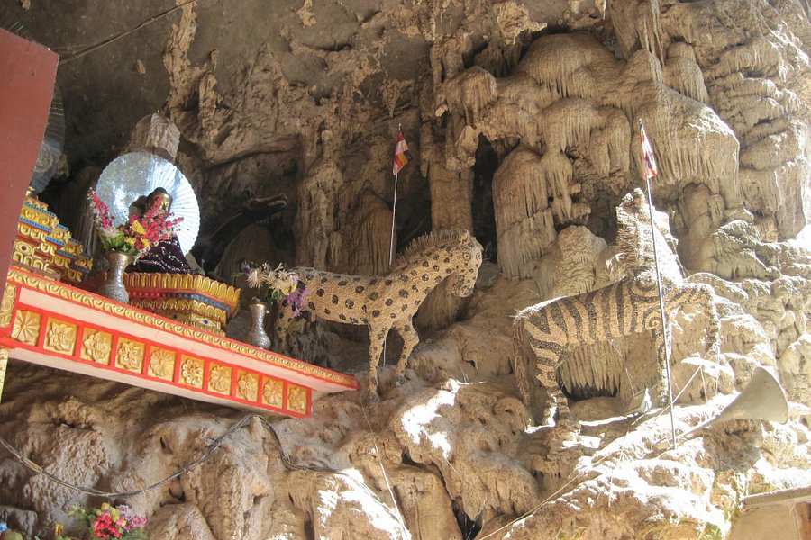 Htam Sam Cave image
