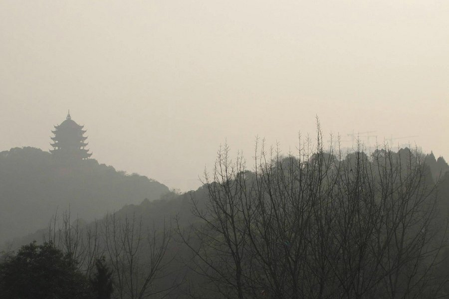 Donghu Mountain Park image