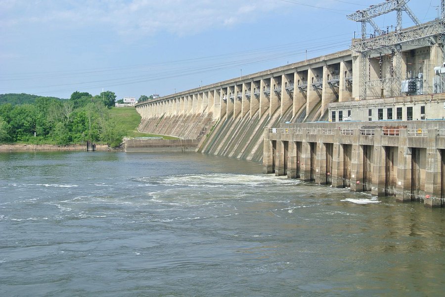 Bagnell Dam image