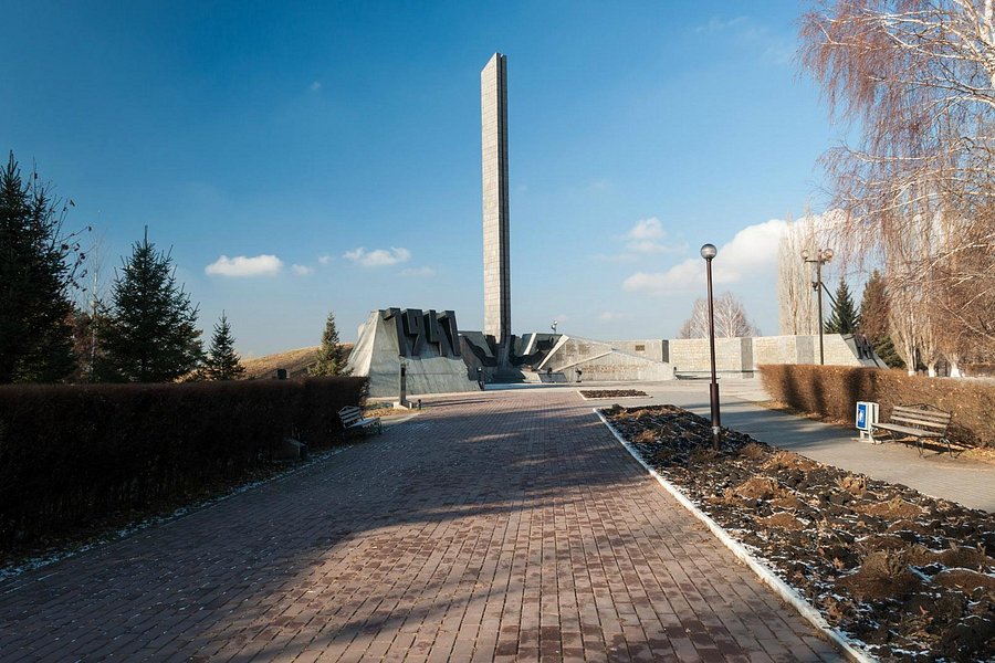 Victory Memorial image