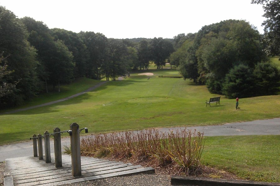 Tallwood Country Club Public Golf Course image