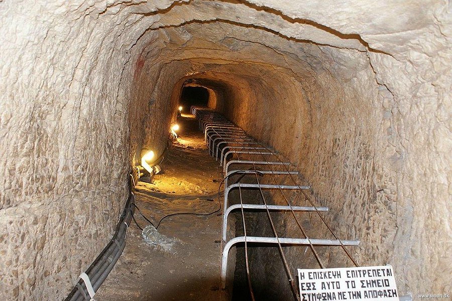Tunnel of Eupalinos image