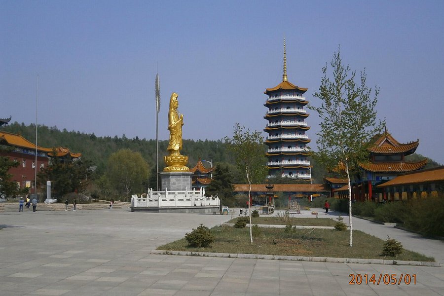 Yuantongjiang Temple image