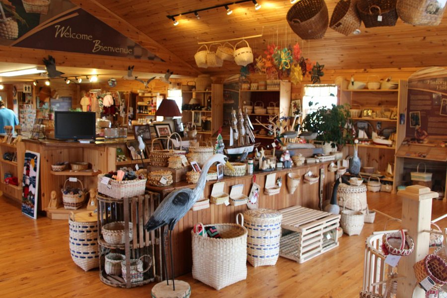 Island Traditions Store:Home of the Basket Weavers image