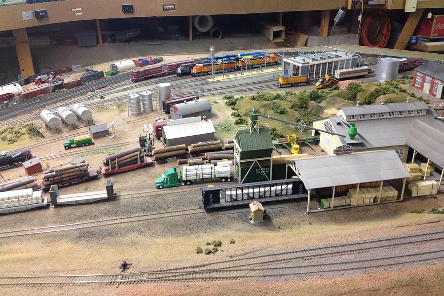 Deadwood Model Train image