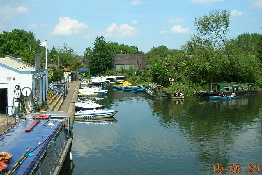 Lee Valley Boat Centre image