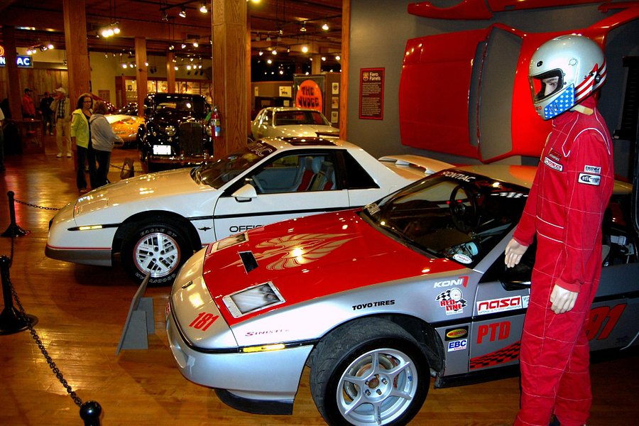 Pontiac-Oakland Automobile Museum image