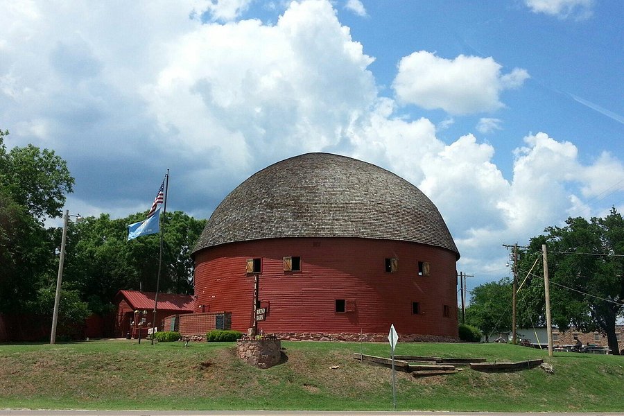 The Old Round Barn image