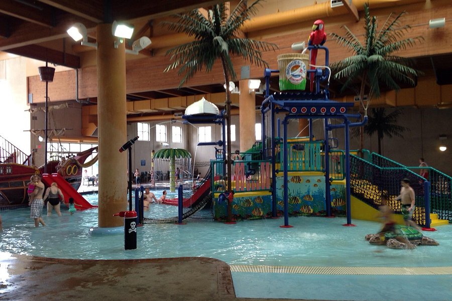 'Boji Splash Indoor Waterpark Okoboji image