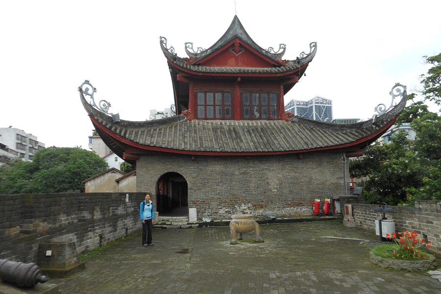 East Gate Tower of Liuzhou image