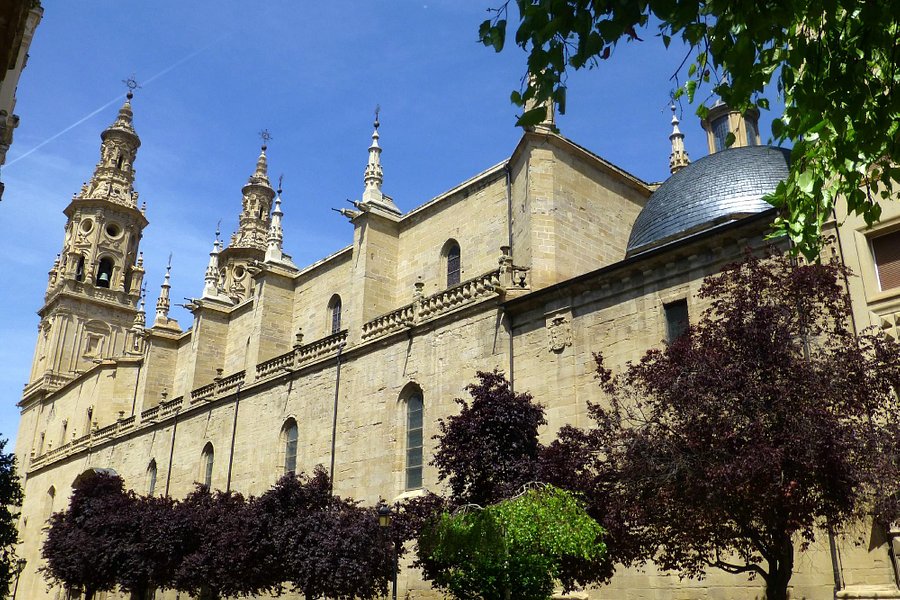 Concatedral de Santa Maria de la Redonda image