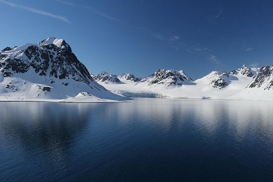 Magdalenefjord Svalbard image