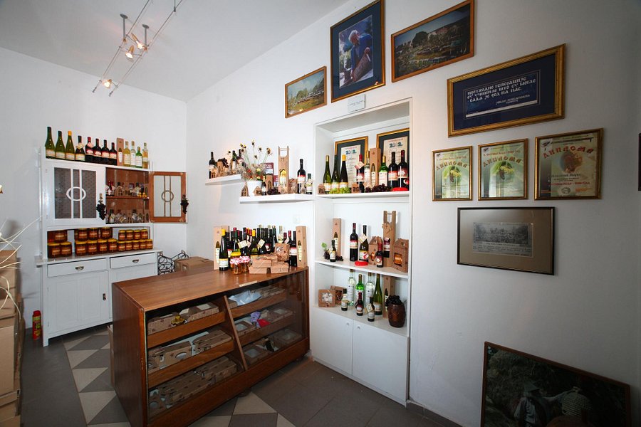 Museum of Beekeeping and Wine Cellar Zivanovic image