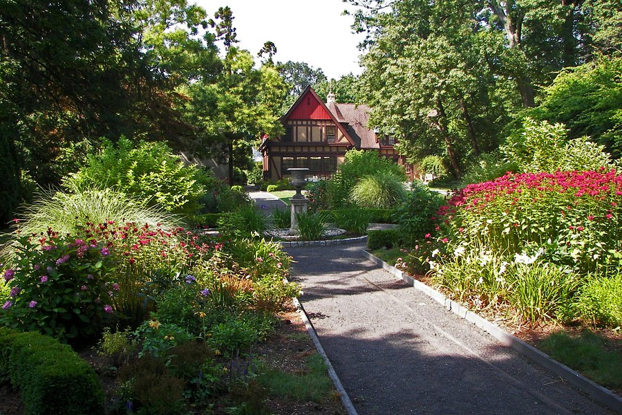 Van Vleck House & Gardens image