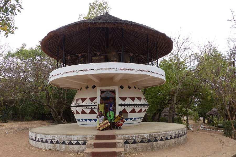 Sukuma Museum image
