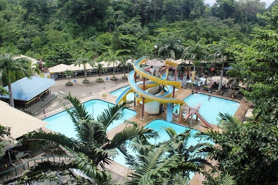 Waig Spring Resort Pool image