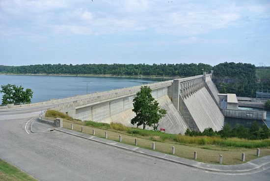 Bull Shoals Dam image