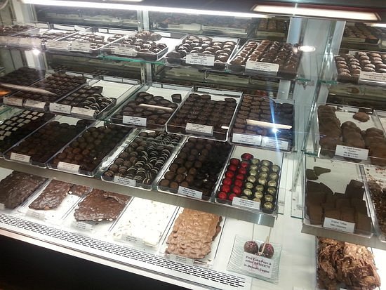 Knoke's Chocolates and Nuts image