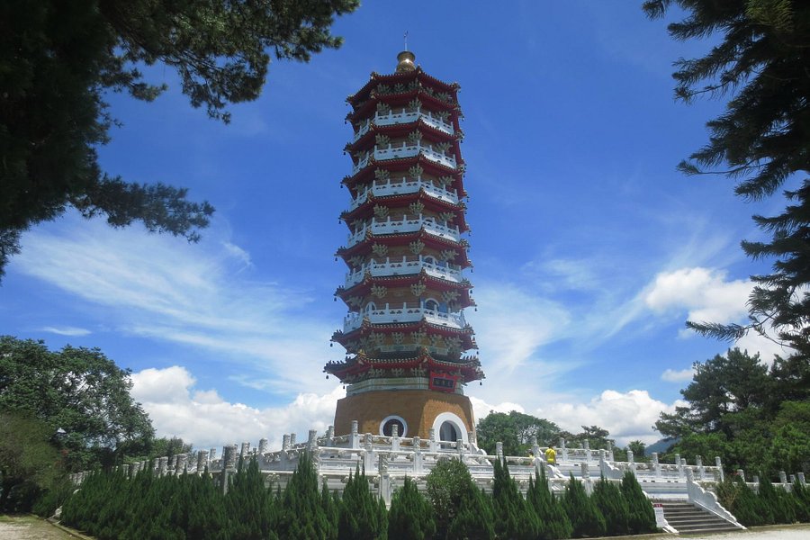 Ci'en Pagoda image