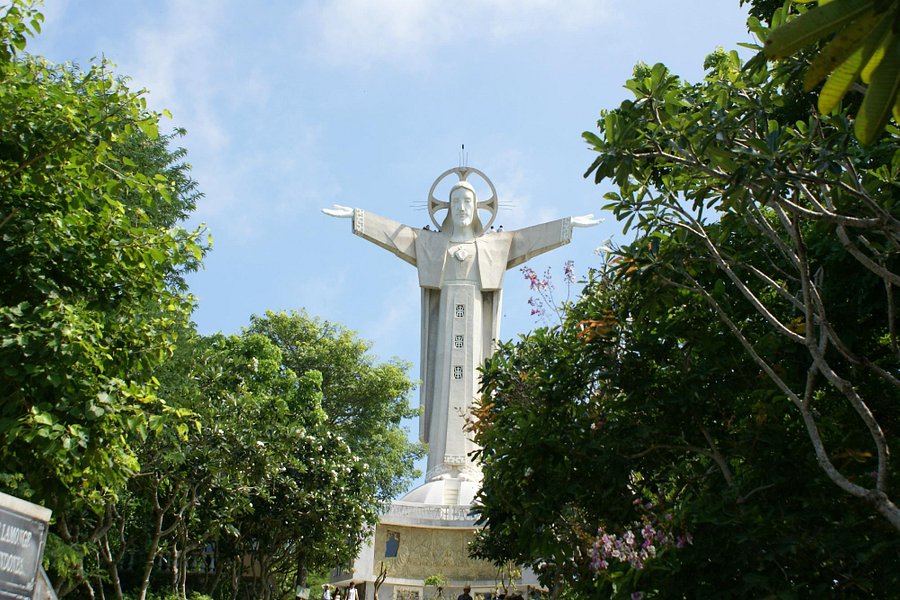 Christ The King Statue image