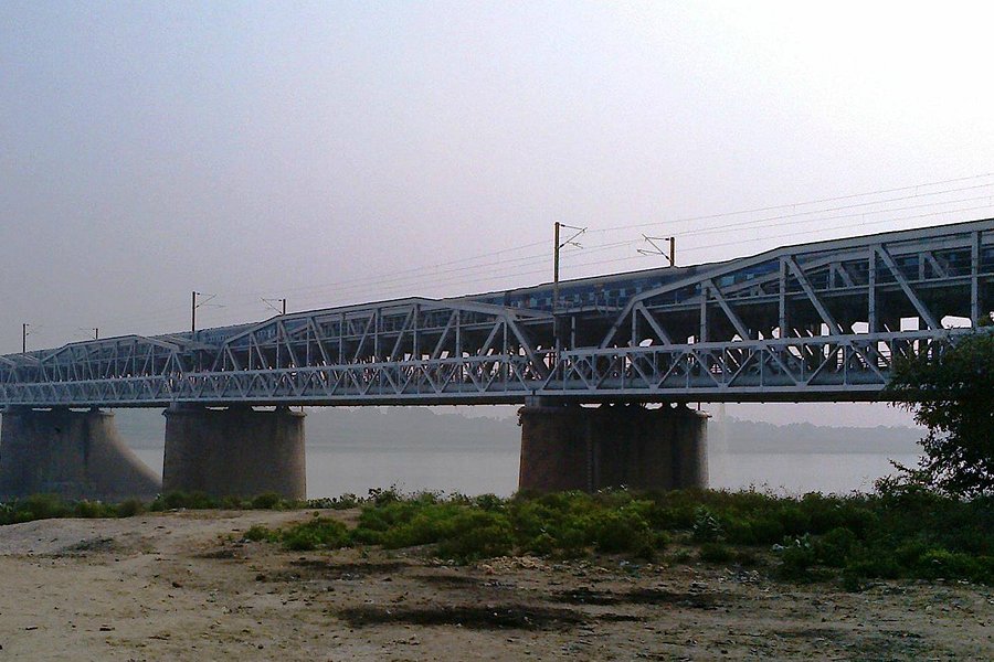Old Naini Bridge image