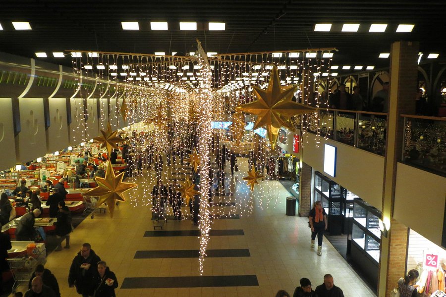 Shopping Center la Belle Etoile image