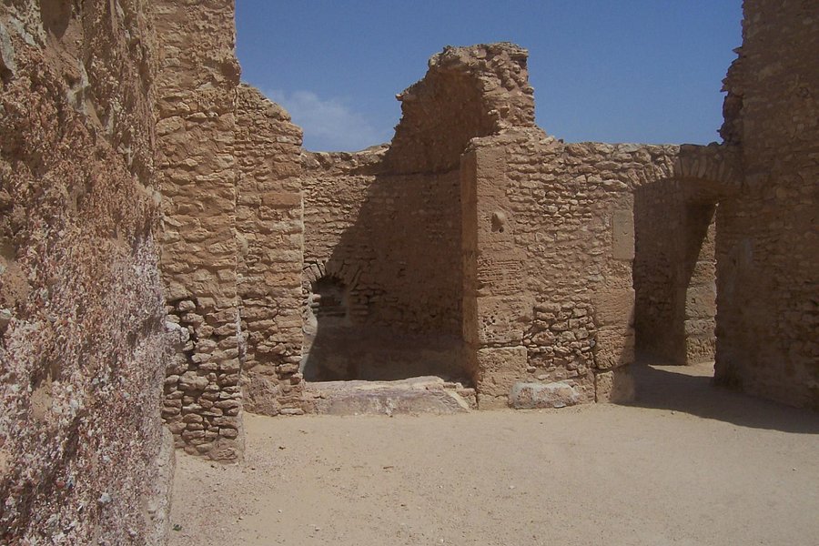 Site Archeologique Thyna image