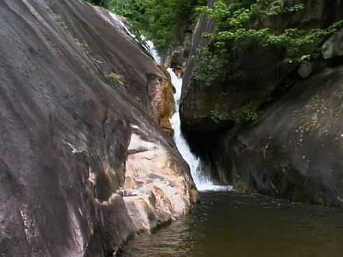 Huai Yang Waterfall National Park image