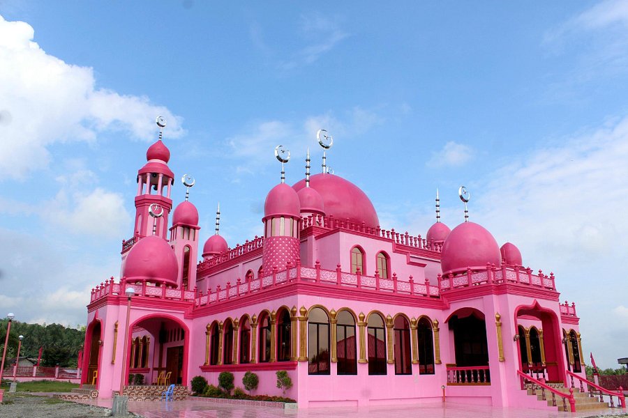 Masjid Dimaukom (Pink Mosque) image