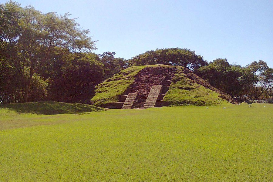 Parque Arqueologico Cihuatan image