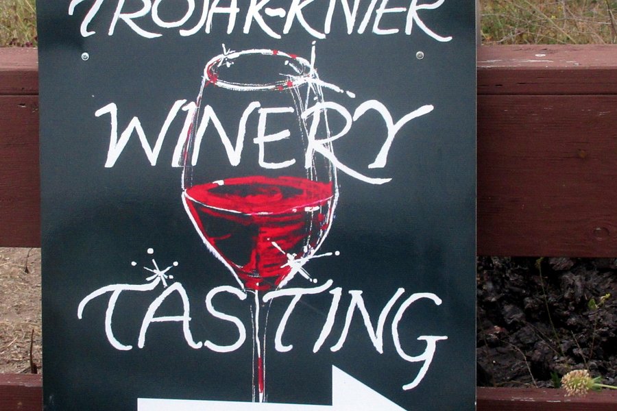 Trojak Knier Winery image
