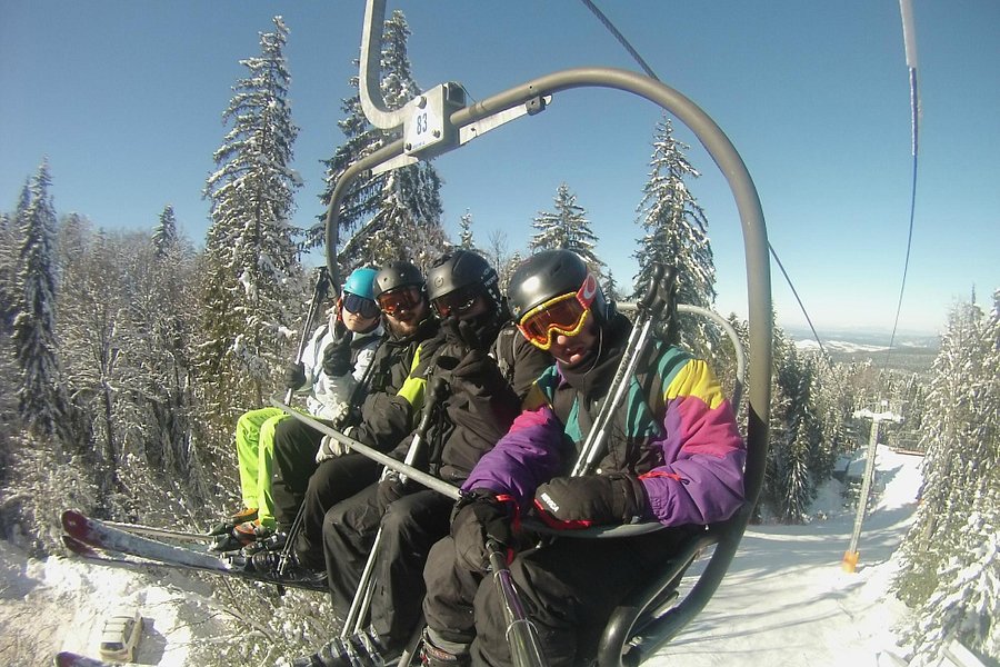 Yanakiev Ski and Snowboard School image