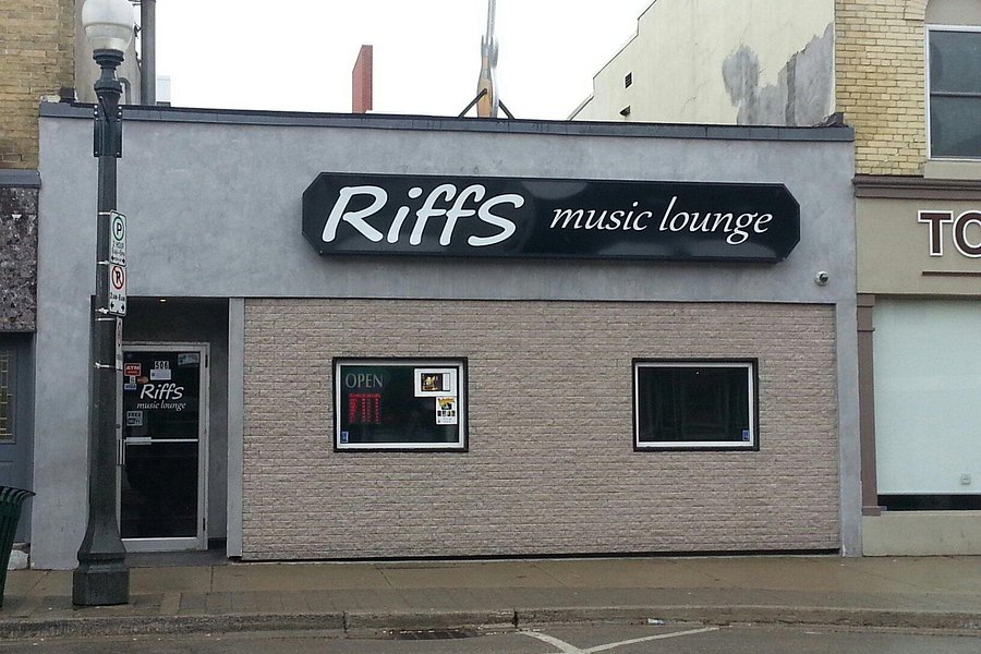 Riffs Music Lounge image