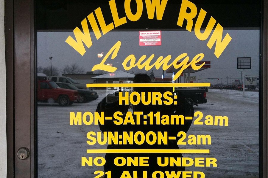 Willow Run Lounge image