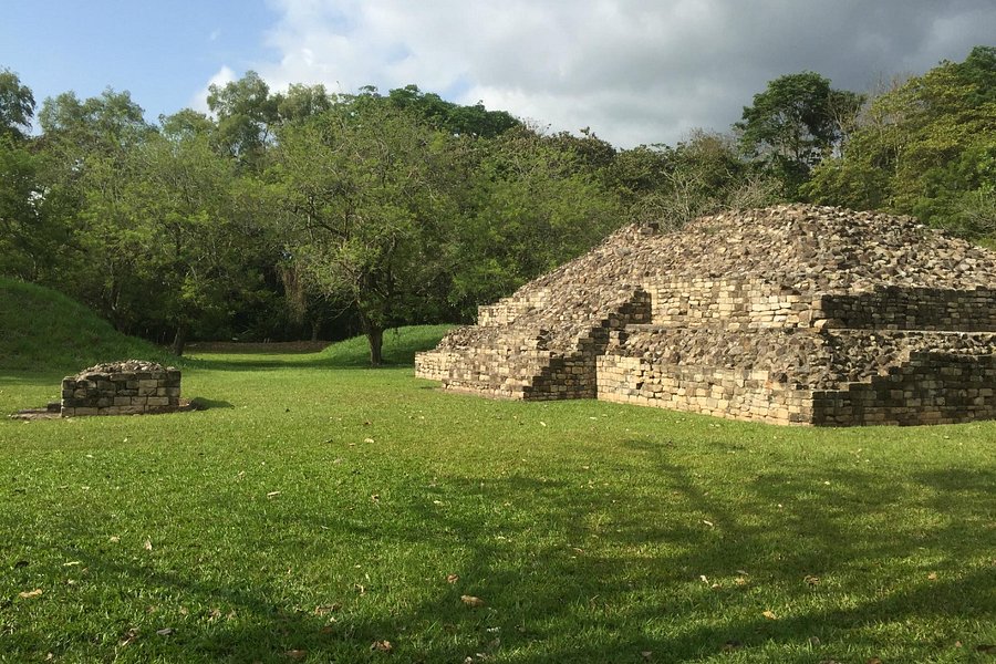 Mayan Ruins of El Puente image