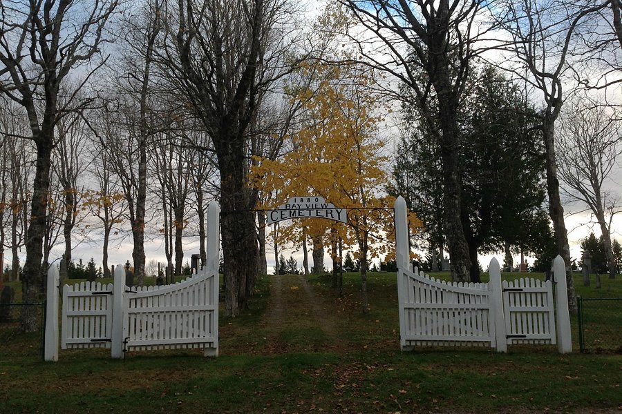 Bay View Cemetery image