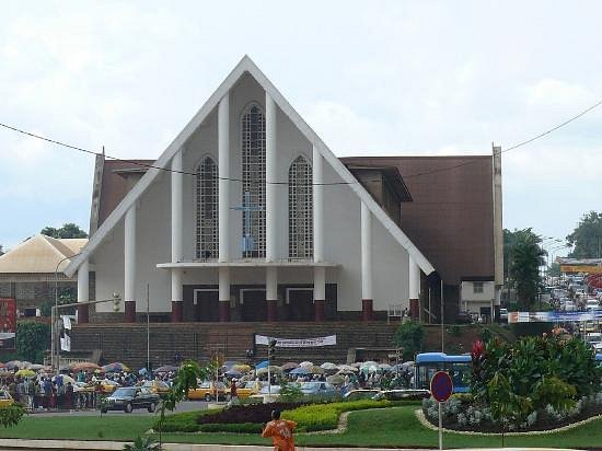 cathedrale de la paix, North 10, Yaundé, Camerún image