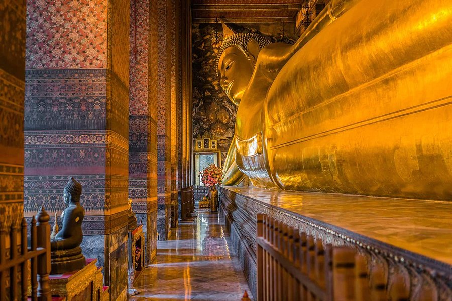 Wat Phra Chetuphon image