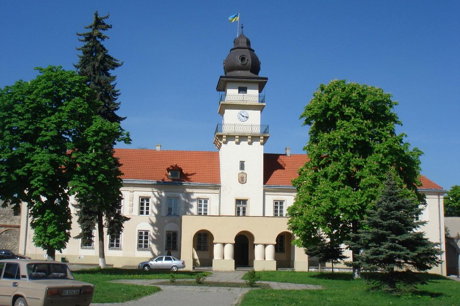 Zhovkva Town Hall image