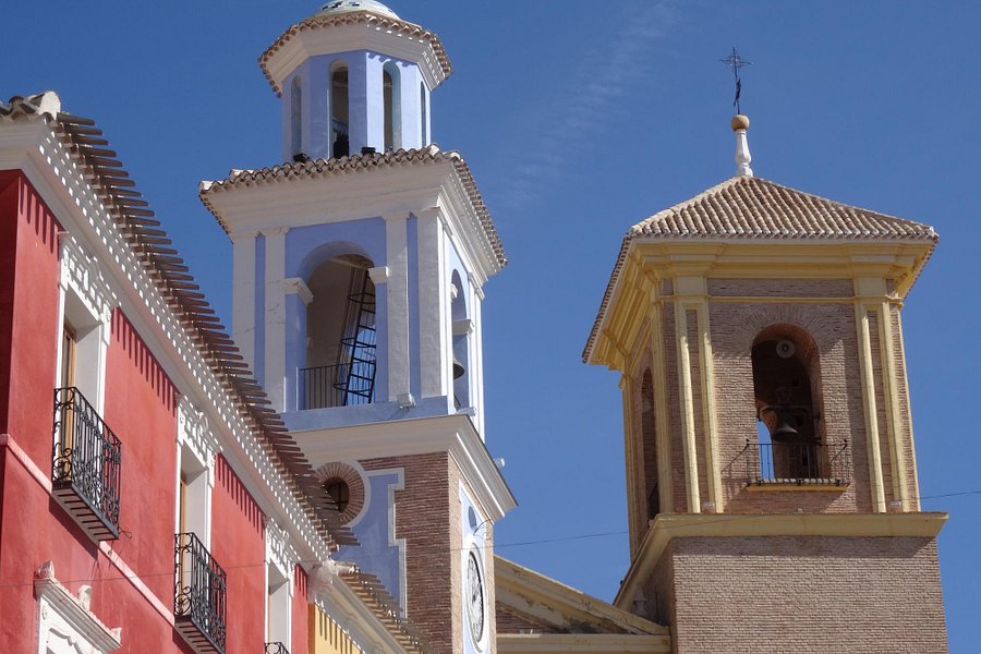 Iglesia De San Miguel Arcangel image