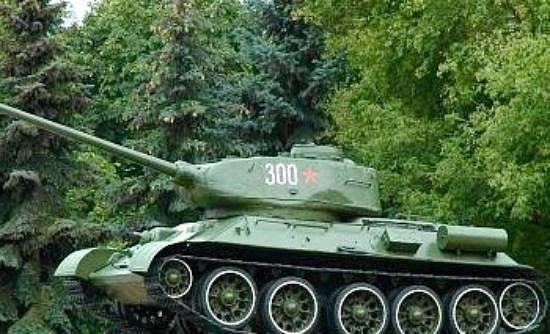 Tank Monument on the tomb of General B.S.Baharova image