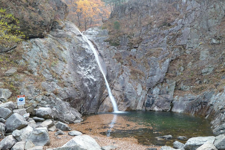 Biryong Falls image
