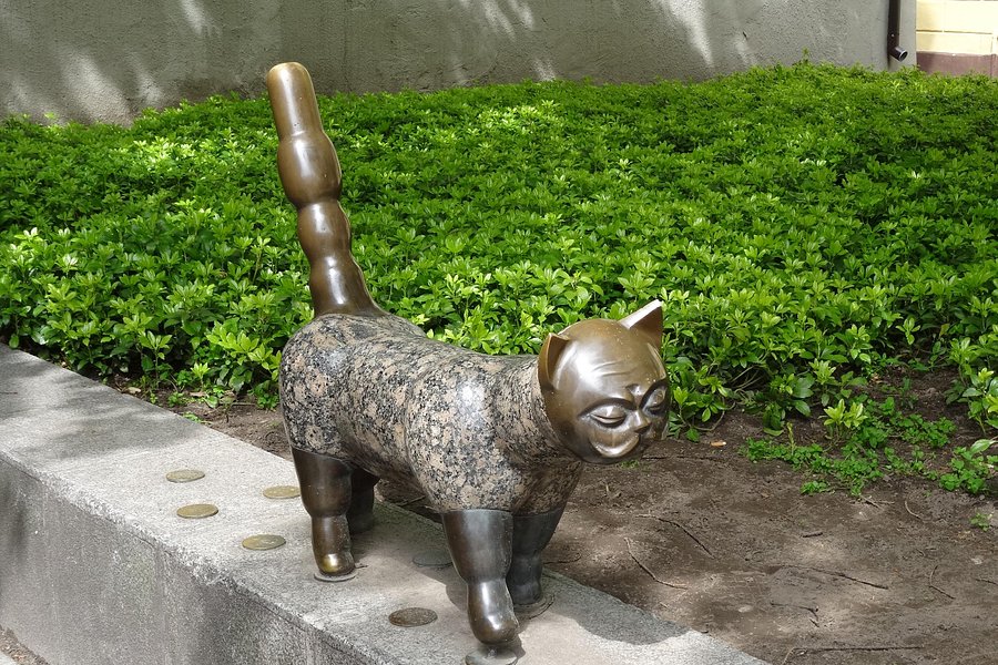 Sculpture Cat Klaipedis image