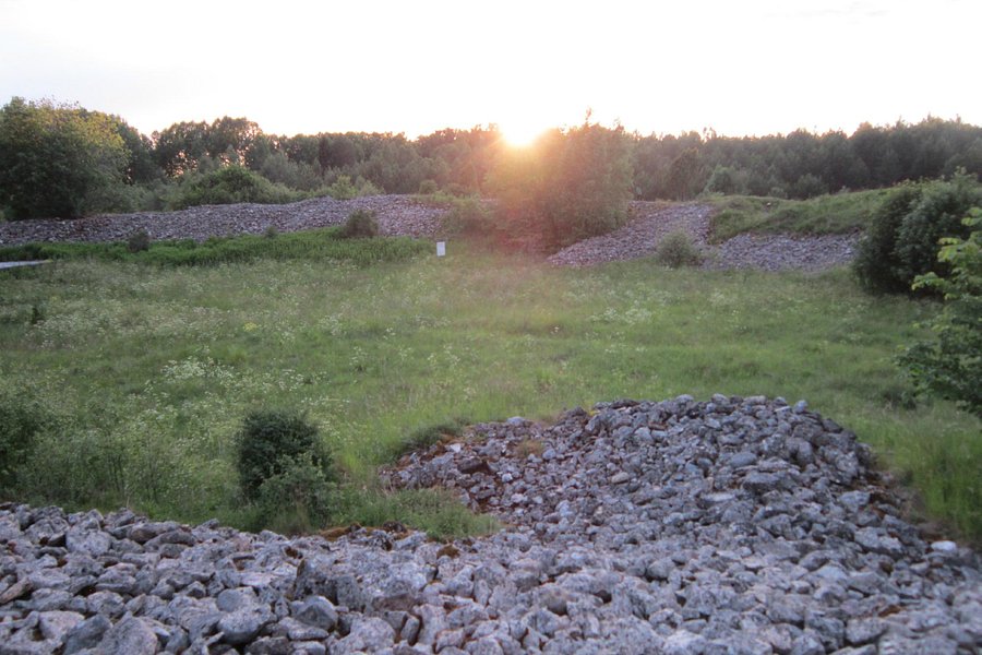 Valjala Hill Fort image