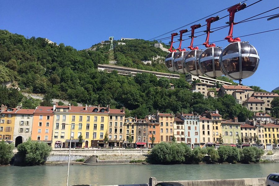 Grenoble-Bastille Cable Car image