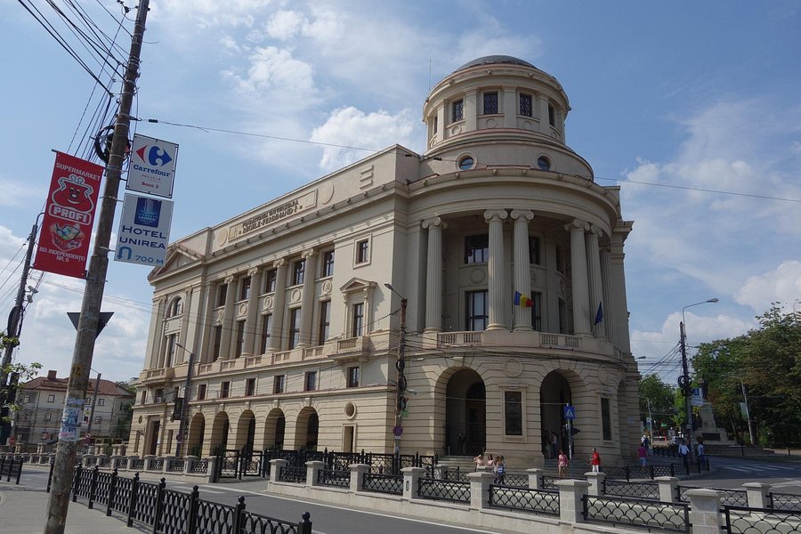 Mihai Eminescu University Library image