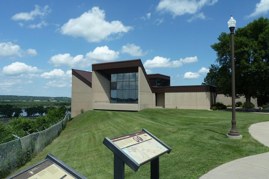 Lewis and Clark Visitor Center image