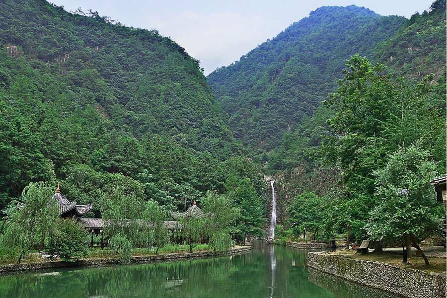 Wenzhou Shimentai Scenic Resort image