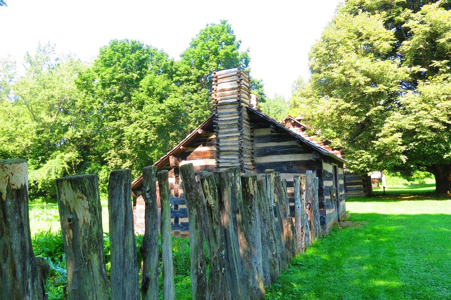 Historic Schoenbrunn Village image