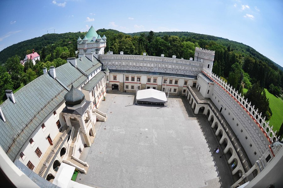 Krasiczyn Castle image